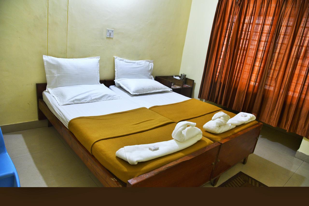 Kstdc Hotel Mayura Yatrinivas Mysore Extérieur photo