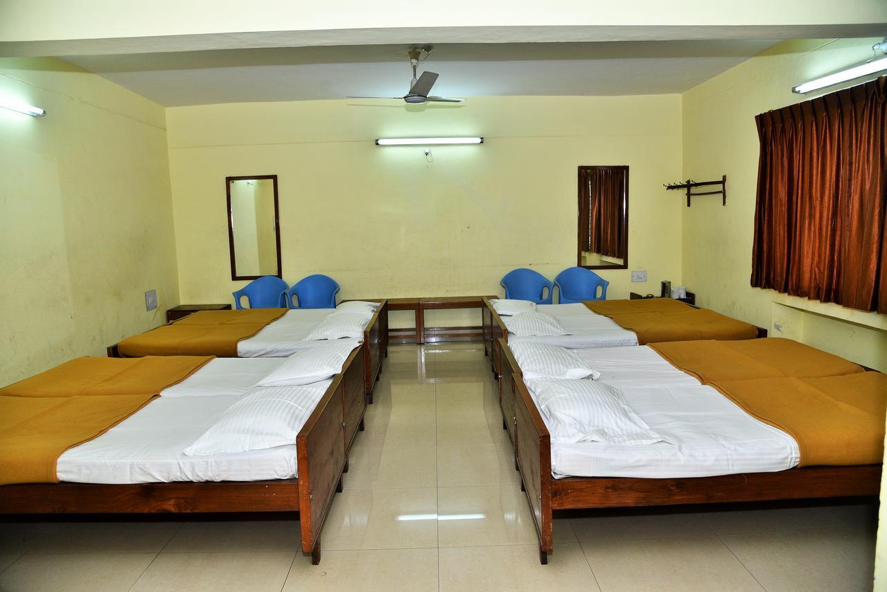 Kstdc Hotel Mayura Yatrinivas Mysore Extérieur photo
